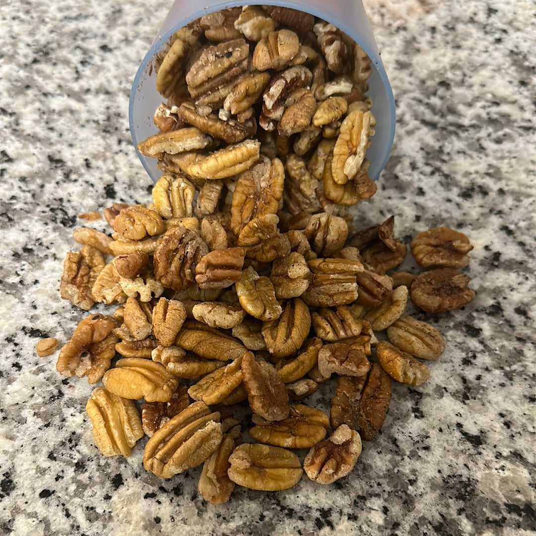 Carrollton, Ga PICKUP ONLY! (1 POUND PECAN HALVES)